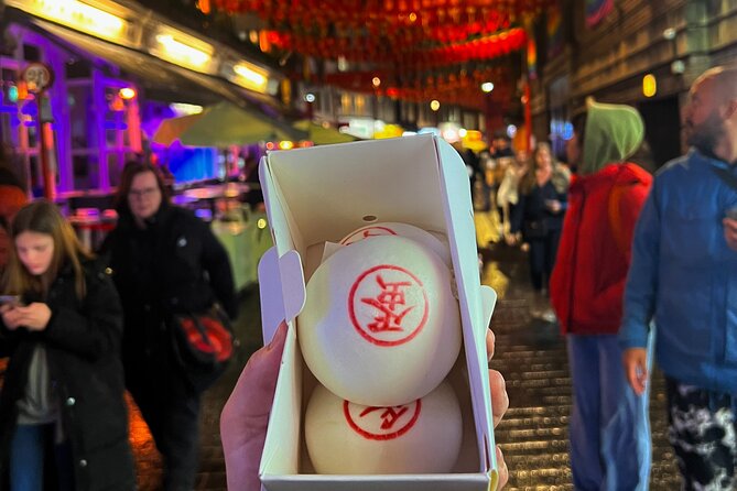 London Bridge & Borough Market Food Tour with 7 Authentic Dishes - Fish and chips, with a lesson in British portions