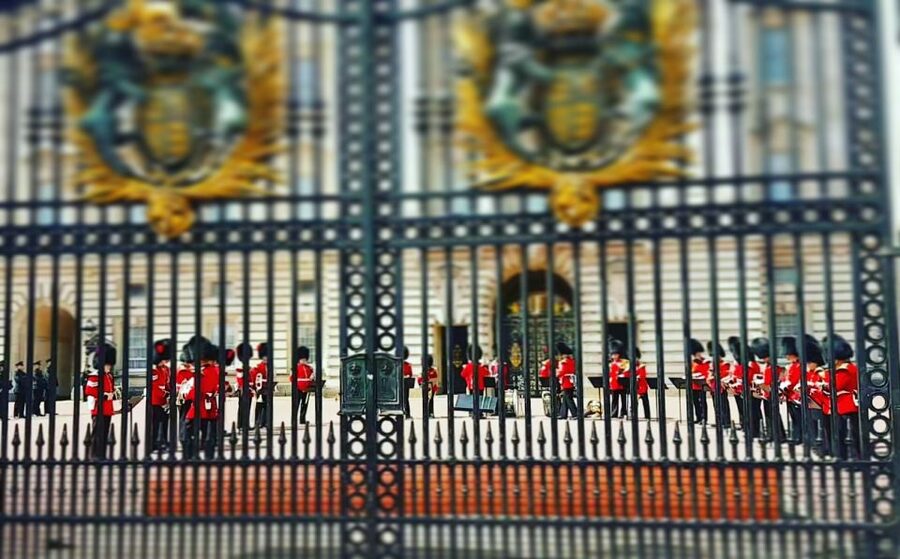 London: British Royalty Walking Tour - Whitehall, Horse Guards, and Downing Street