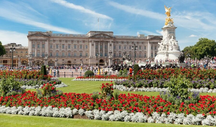 London: Buckingham Palace Entry Ticket & Royal Walking Tour - Is Buckingham Palace Entry Ticket and Royal Walking Tour worth $93?