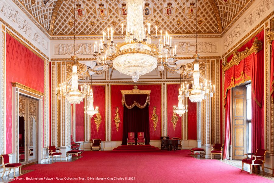 London: Buckingham Palace State Rooms & Royal Walking Tour - Starting at the Queen Victoria Memorial