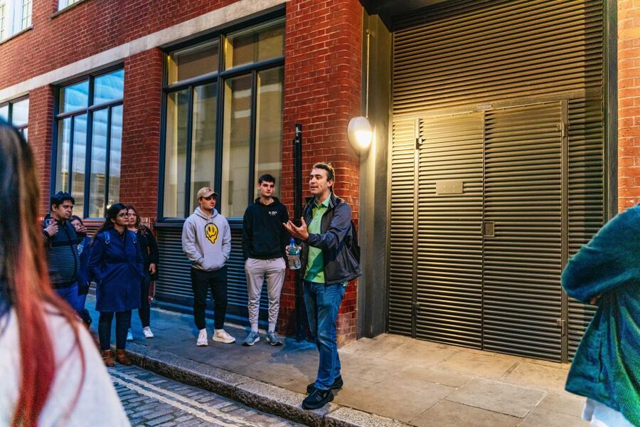 London: Ghastly Ghosts 2-Hour Walking Tour - Key points to know before you go