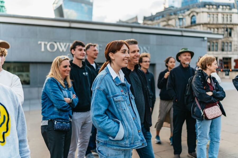 London: Ghastly Ghosts 2-Hour Walking Tour - Finishing near St. Paul’s Cathedral