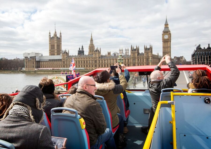 London: Harry Potter Walk, Hop-on Hop-off Bus Tour & Cruise - Switching to the open-top bus