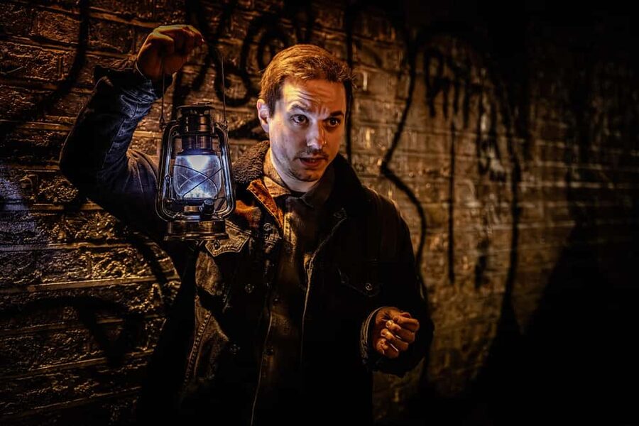 London: Interactive Jack the Ripper Night Walking Tour - The Ten Bells and the human cost of the case