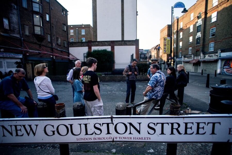 London: Jack the Ripper Walking Tour - Goulston Street and the case’s most famous clue
