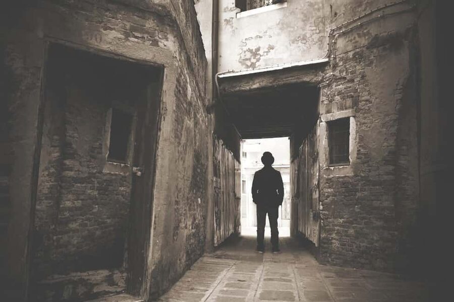 London: Jack the Ripper Walking Tour - Hanbury Street and the story of Anne Chapman