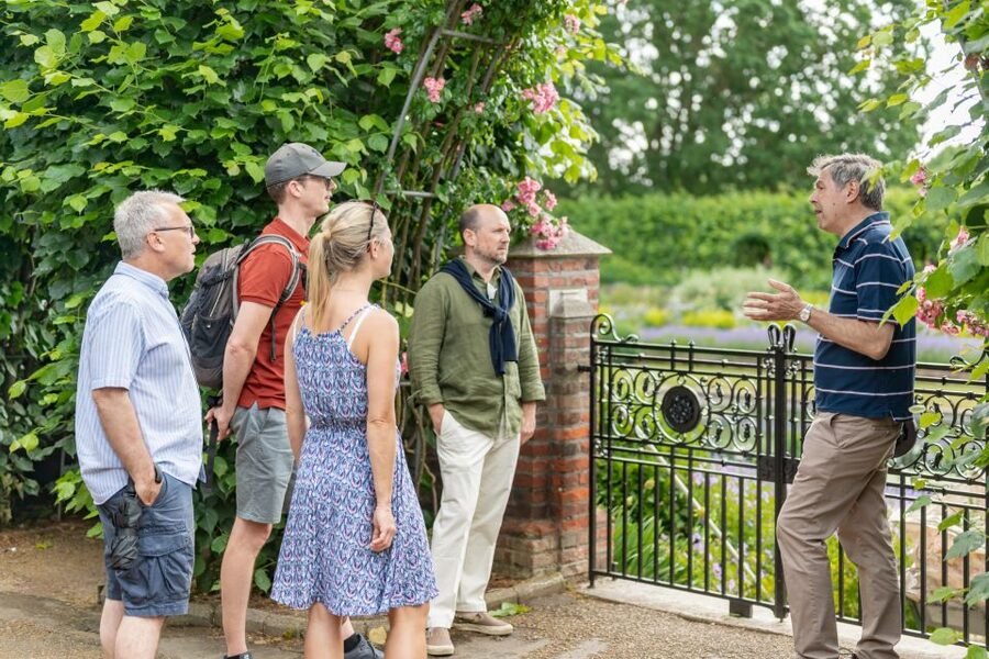 London: Kensington Palace Afternoon Tea & Guided Walk - Walking, Weather, and Mobility Considerations