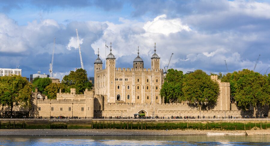 London: London Sightseeing Walking Tour with 30+ Sights - What the five-hour pace feels like