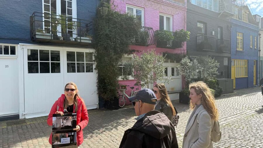 London: Notting Hill Walking Tour - Why Notting Hill works best with a guide
