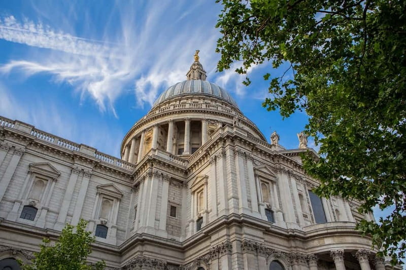 London: Old City Walking Tour - Stories of plague, fire, and the Blitz