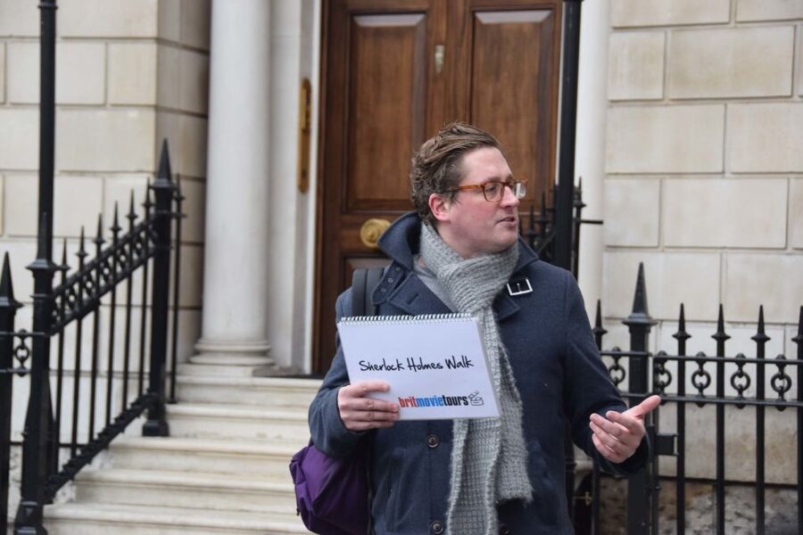 London: Sherlock Holmes-Themed Walking Tour - Guides who treat Holmes as both literature and pop culture