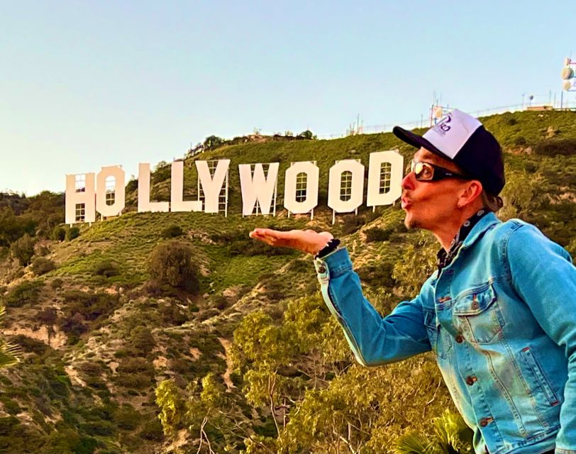 Los Angeles: Express Hollywood Sign Guided Walk & Photo Tour - The guides make the biggest difference