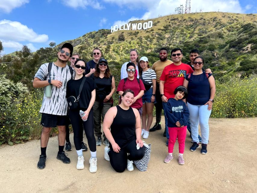 Los Angeles: Hollywood Sign Walking and Pictures Tour - Meeting at 6301 Innsdale Trail