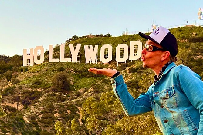 Los Angeles Original 90-Minute Walking Tour to The Hollywood Sign - Lake Hollywood and the Downtown skyline