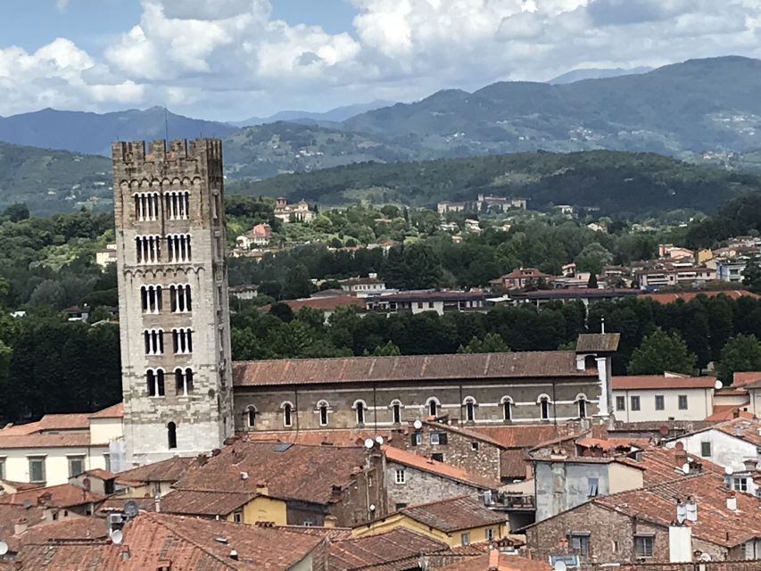 Lucca: 2-Hour City Center Walking Tour - What $17 Buys You