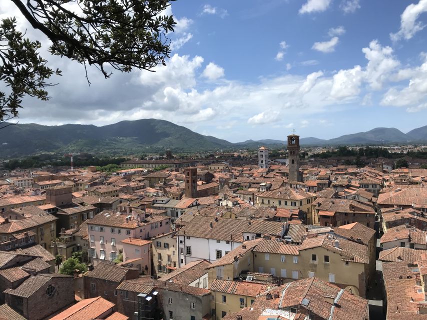 Lucca: 2-Hour City Center Walking Tour - Two Towers, Two Views of Medieval Lucca