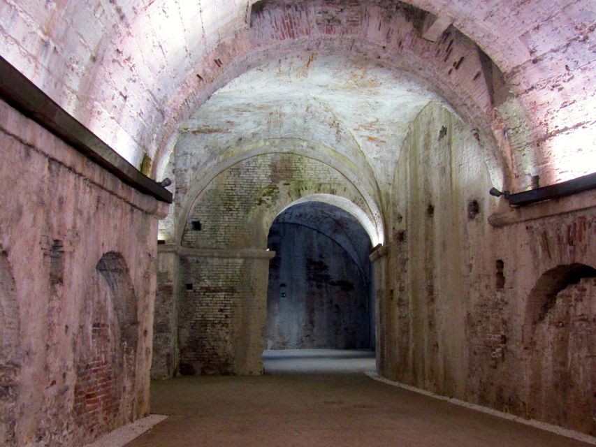 Lucca: Renaissance City Walls Walking Tour - The brick galleries and the cannon rooms