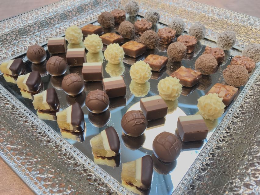 Lucerne CH Tour: Cheese, Chocolate, Chapel Bridge & Chateau - Lucerne Castle and the scenic lift uphill
