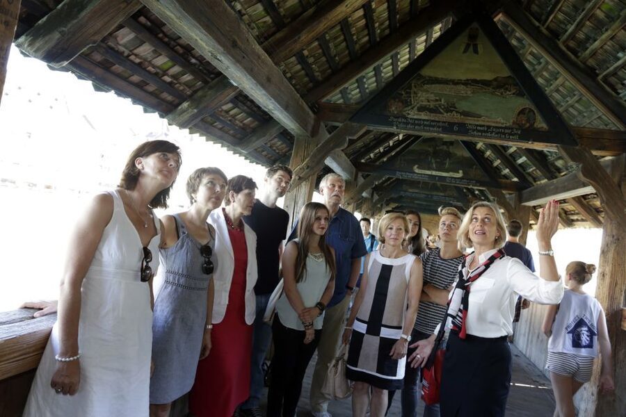 Lucerne: Guided Walking Tour with an Official Guide - Meeting at the Tourist Information Luzern shop