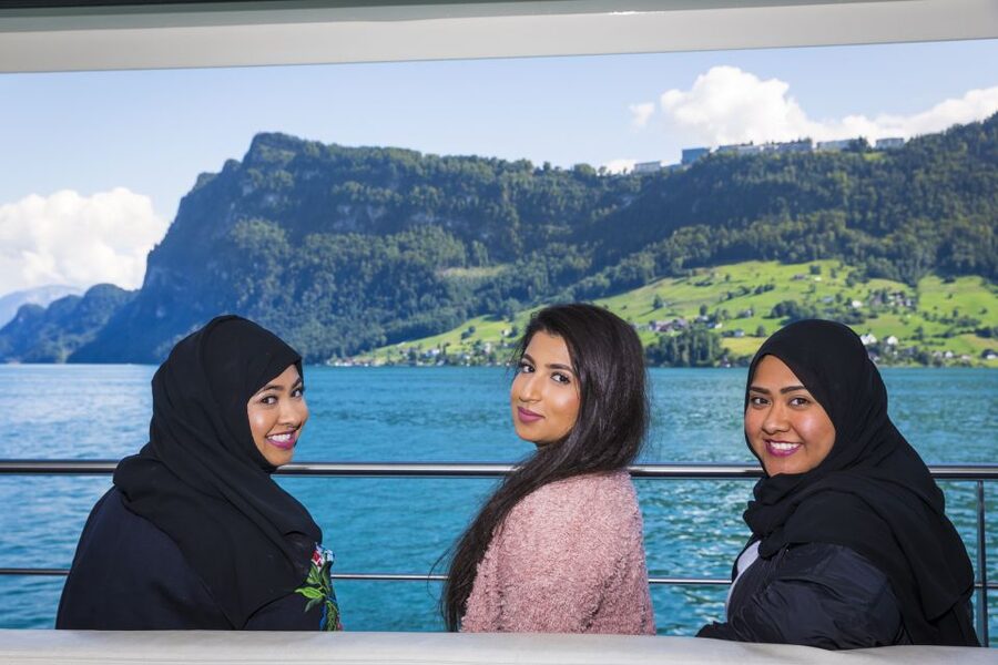 Lucerne: Walking and Boat Tour with Cheese & Wine Tasting - Starting beneath the Torbogen