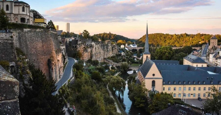 Luxembourg City: Guided Walking Tour with Cultural Insights - From Constitution Square to the Monument of Remembrance