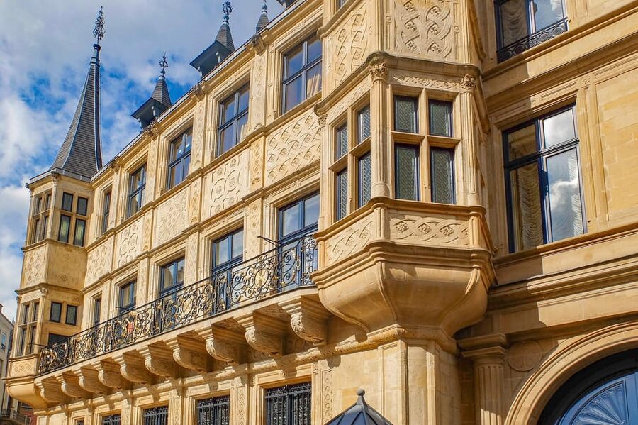 Luxembourg City: Walking Tour with Optional Wine Tastings - The Chemin de la Corniche and fortress views