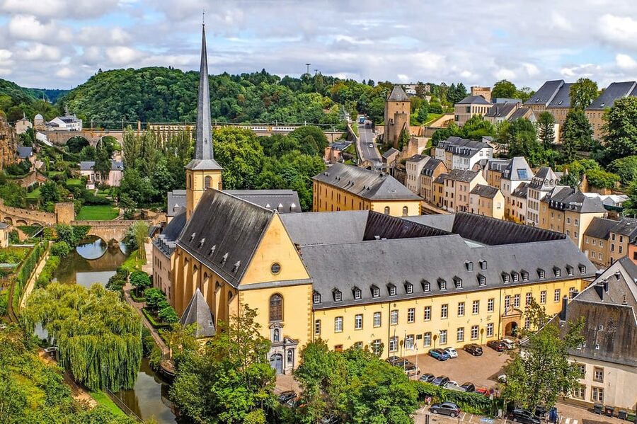 Luxembourg City: Walking Tour with Optional Wine Tastings - Who will enjoy this experience most?