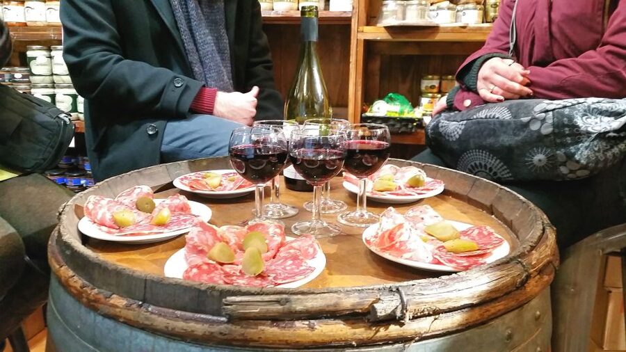 Lyon: Food Walking Tour with a Local Guide - Chocolate, beer, or seasonal ice cream