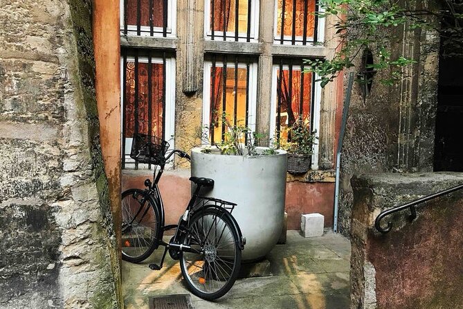 Lyon Highlights & Secrets Walking Guided Tour (small group) including Funicular - A few practical ways to get more from the tour