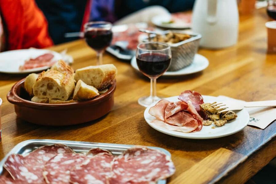Lyon: Vieux Lyon Food Tasting Walking Tour - The first steps through medieval Vieux Lyon