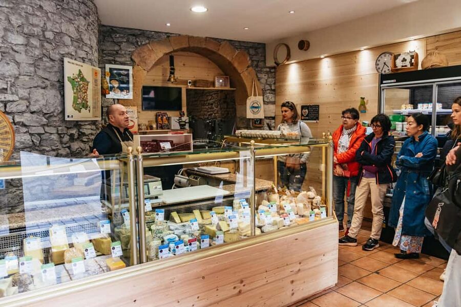 Lyon: Vieux Lyon Food Tasting Walking Tour - Is $104 a fair price?