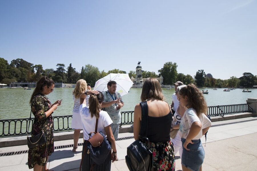 Madrid: 1.5-Hour Retiro Park Guided Walking Tour - Why Retiro Park deserves a guided walk