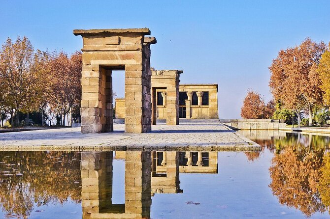 Madrid Best Walking Tour: Old city and Royal sites - Plaza de Oriente and royal Madrid