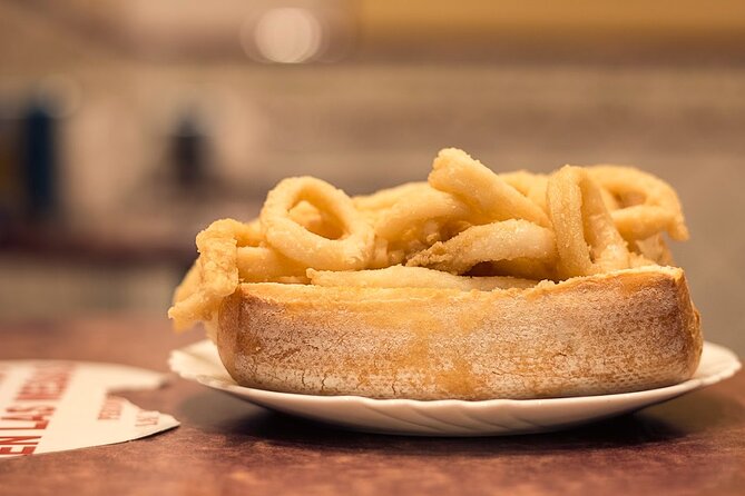 Madrid Historic Centre Food Tour with Authentic Tapas & Wines - The guides make the difference