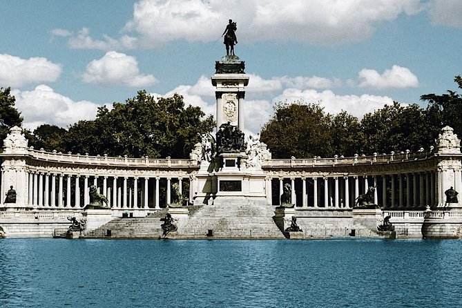 Madrid Old City Guided Exclusive Guided Walking Tour - Starting beside the Royal Palace