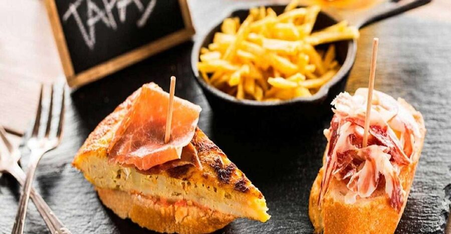 Madrid: Old Madrid Walking Food and Wine Tour - Drinks that show another side of Madrid
