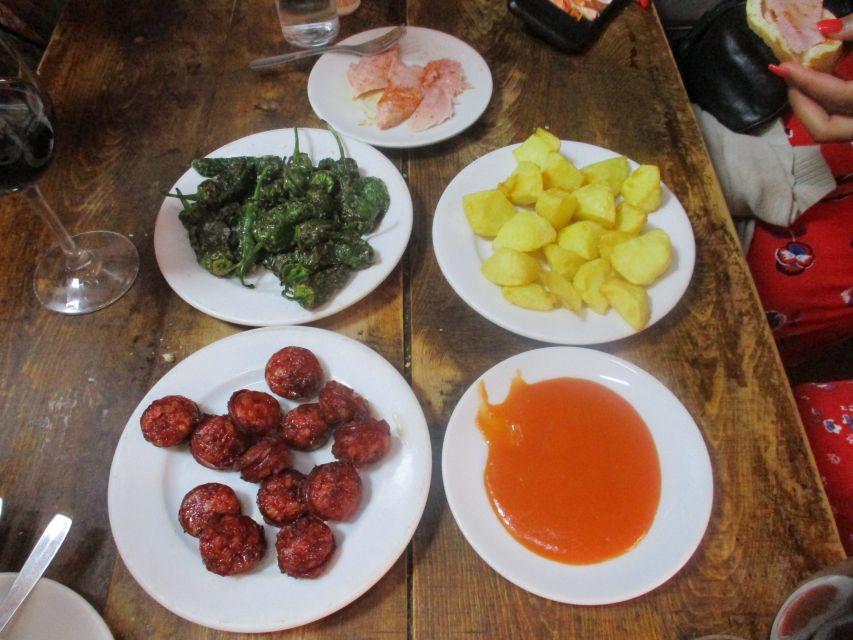 Madrid: Old Madrid Walking Food and Wine Tour - The optional chocolate con churros finish