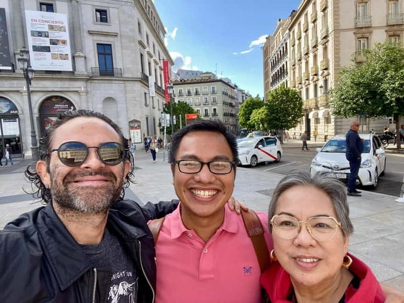 Madrid: Old Town & Poets District Guided Walking Tour - Why the literary quarter makes a strong starting point