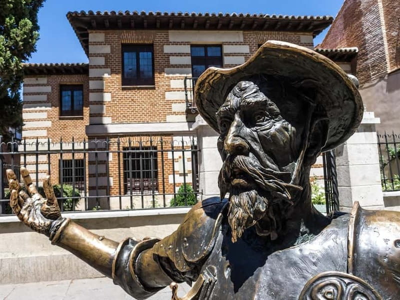Madrid: Old Town & Poets District Guided Walking Tour - Who should book this walking tour?