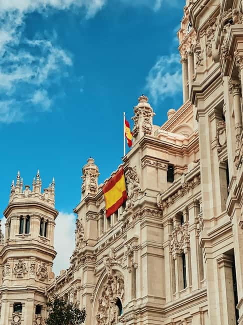Madrid: Old Town & Poets District Guided Walking Tour - Plaza de Santa Ana and Madrid’s social side