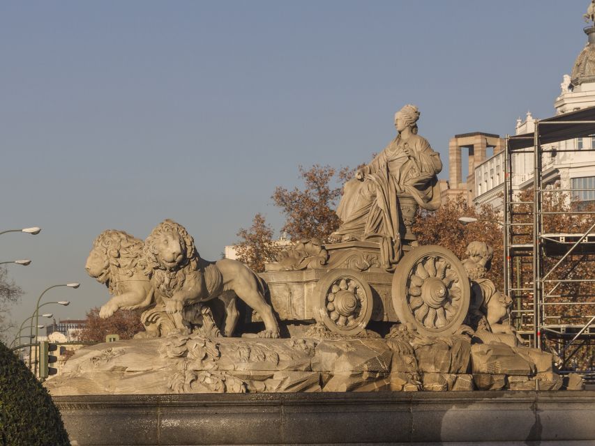 Madrid: Private Walking Tour with a Local - Food, cafés, and useful advice