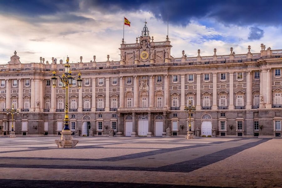 Madrid: Welcome to Madrid Guided Walking Tour in English - Key points to know before you book