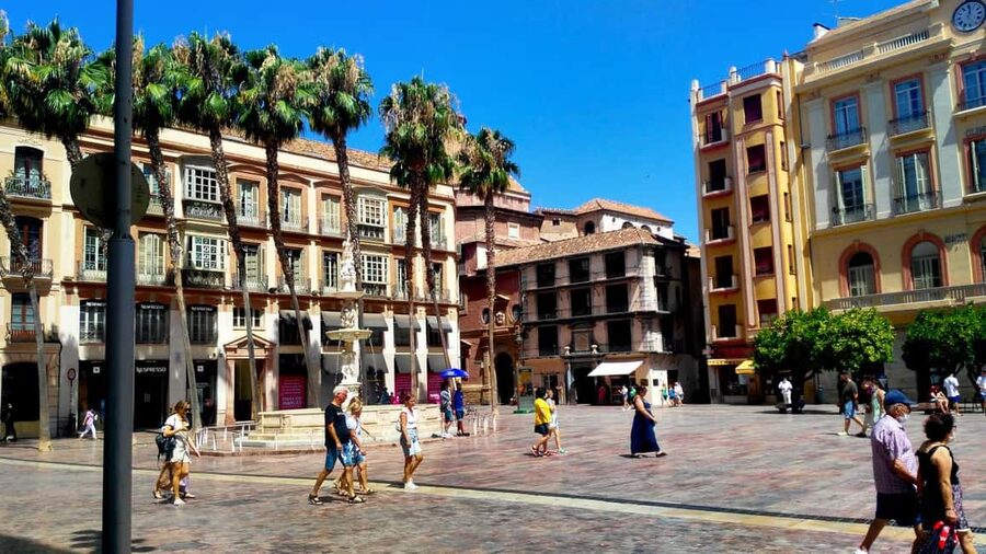 Málaga: 2h Walking Historical Tour–Art, Culture and Legends - What Igor adds to the route
