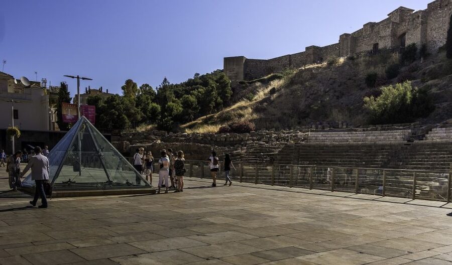 Málaga: 3-Hour Complete Walking Tour with Tickets - Why this three-hour route works in Málaga