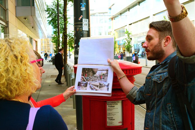 Manchester Afternoon Walking Tour - Art, monuments, and the heart of the city