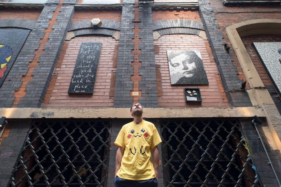 Manchester: Music-Themed City Walking Tour - What the 105 minutes feel like
