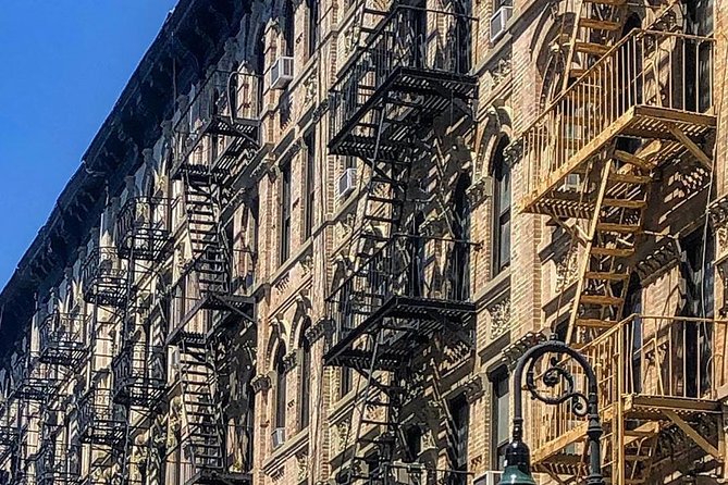 Manhattan Neighborhood Private Customized Walking Tour - Midtown’s famous sights in one long walk
