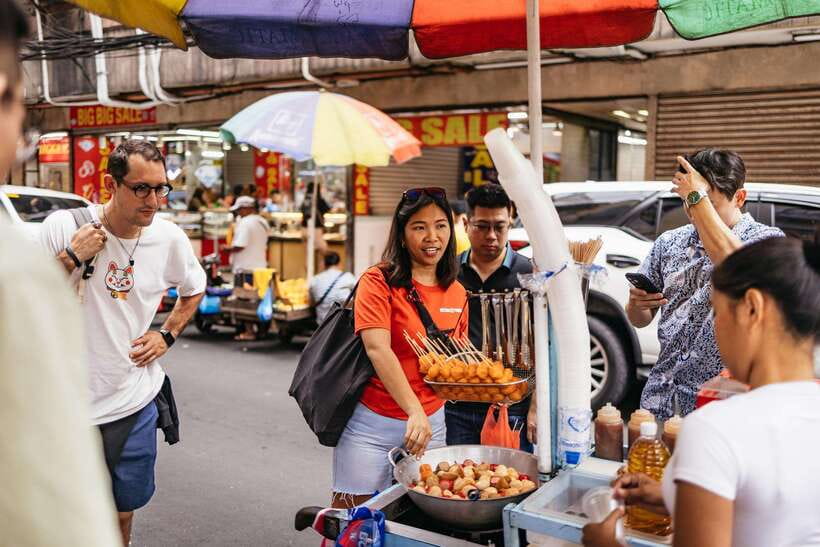 Manila: Street Food and Drinks Walking Tour with Tastings - Key points at a glance