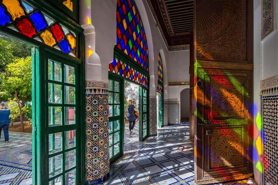 Marrakech: 3-Hour Monuments, Souks & Old Medina Walking Tour - Bahia Palace and its complicated stories