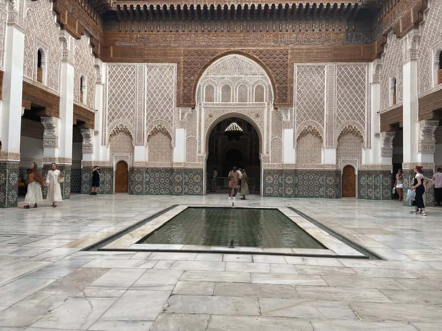 Marrakech: 3-Hour Monuments, Souks & Old Medina Walking Tour - Le Jardin Secret and a quieter pause